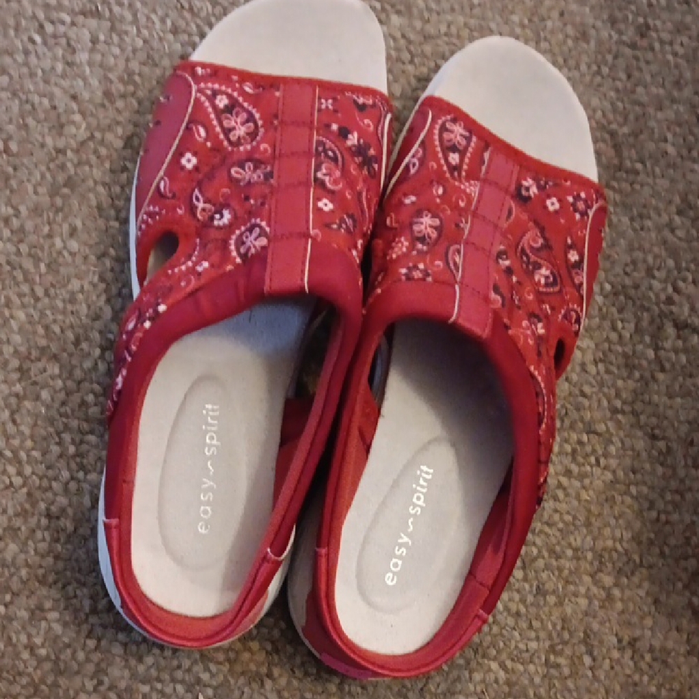 Easy Spirit Red Paisley Sandals